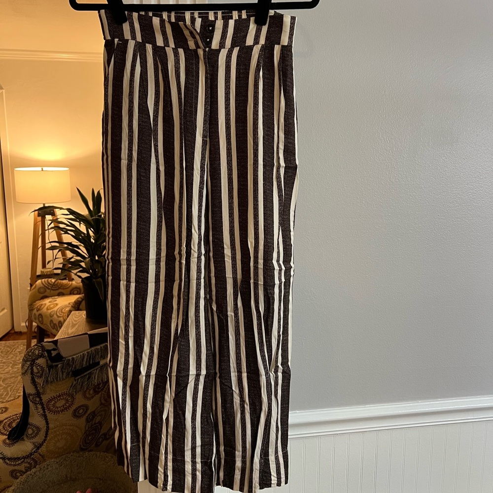 Brown and white striped capris